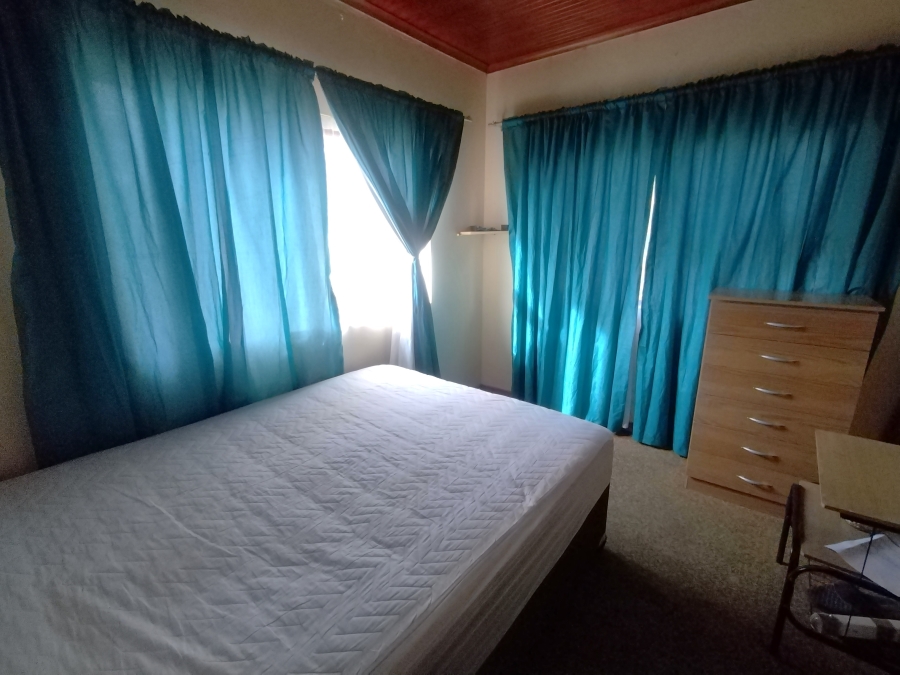 6 Bedroom Property for Sale in Kruisfontein Eastern Cape